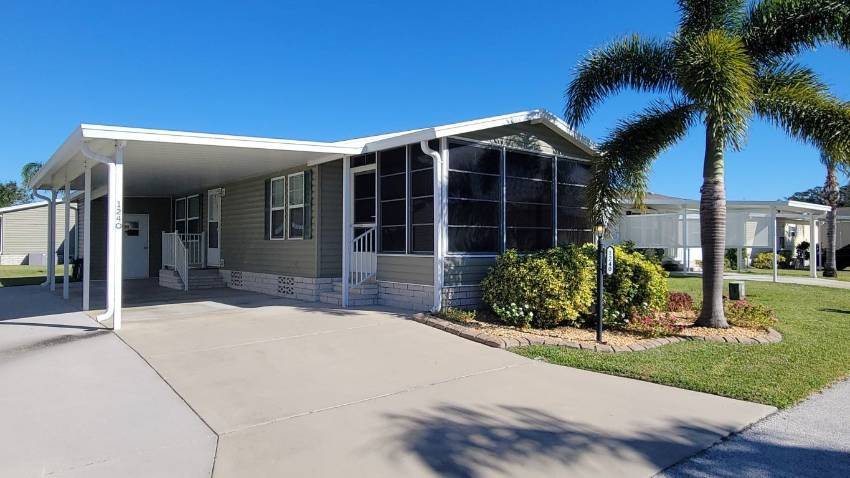 Winter Haven, FL Mobile Home for Sale located at 1240 Cypress Vine Rd. Cypress Creek Village